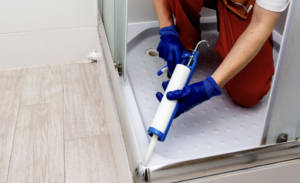 عزل الفواصل بالسيليكون للشاوربوكس